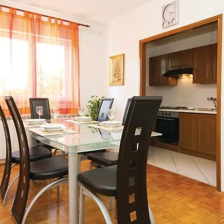 Apartment Three-bedroom In *